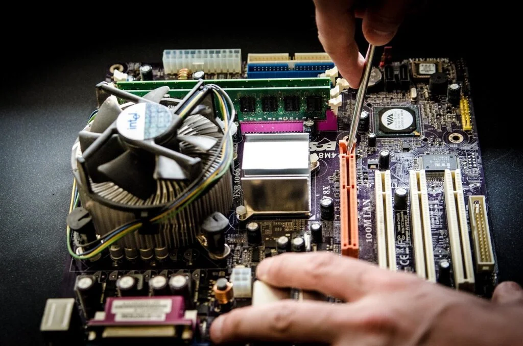 Montagem e manutenção de Microcomputadores